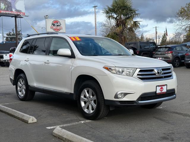 used 2013 Toyota Highlander car, priced at $11,990