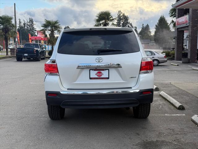 used 2013 Toyota Highlander car, priced at $11,990