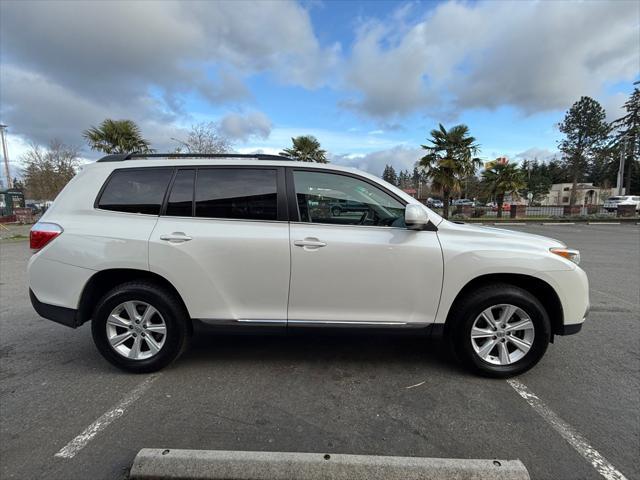 used 2013 Toyota Highlander car, priced at $11,990