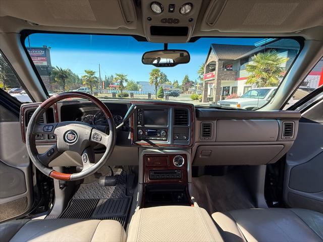 used 2005 Cadillac Escalade EXT car, priced at $13,999