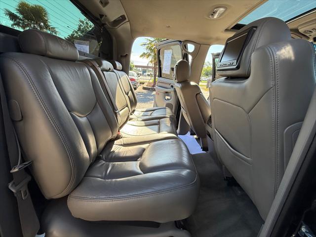 used 2005 Cadillac Escalade EXT car, priced at $13,999