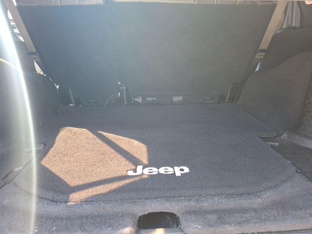 used 2015 Jeep Wrangler Unlimited car, priced at $15,999