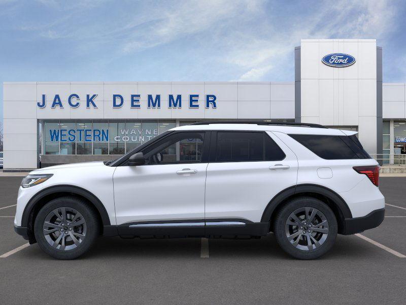 new 2025 Ford Explorer car, priced at $45,544