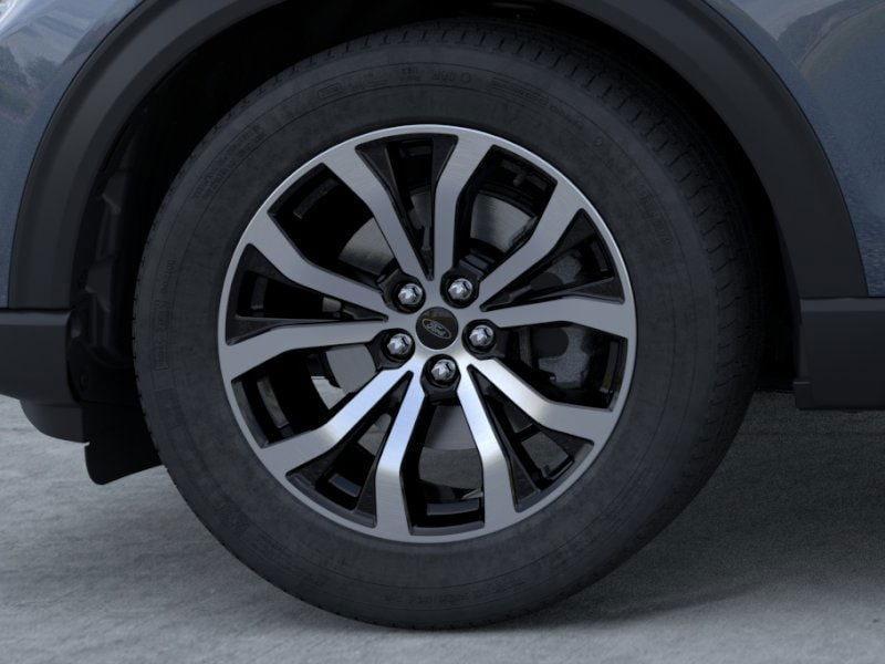 new 2025 Ford Explorer car, priced at $45,774