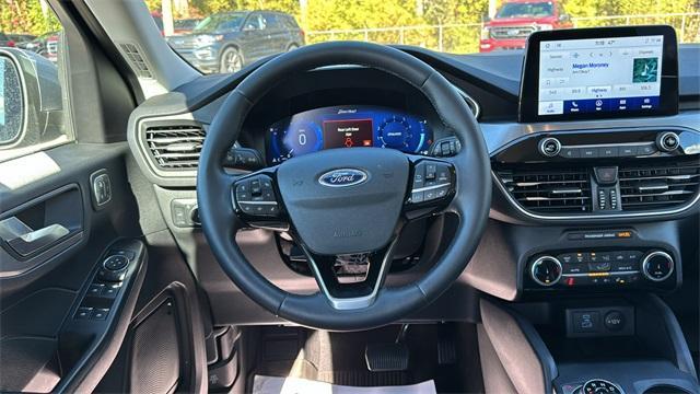 used 2022 Ford Escape car, priced at $26,398