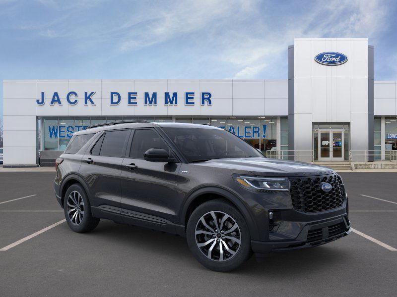 new 2025 Ford Explorer car, priced at $46,327