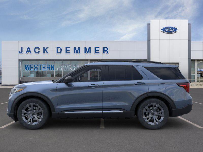 new 2025 Ford Explorer car, priced at $45,272