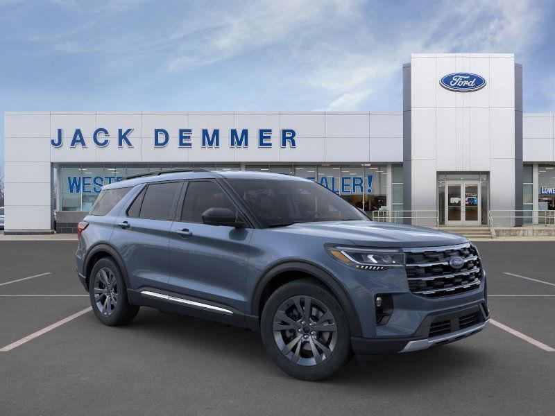 new 2025 Ford Explorer car, priced at $45,272