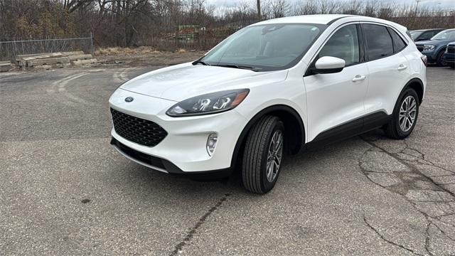 used 2022 Ford Escape car, priced at $23,546