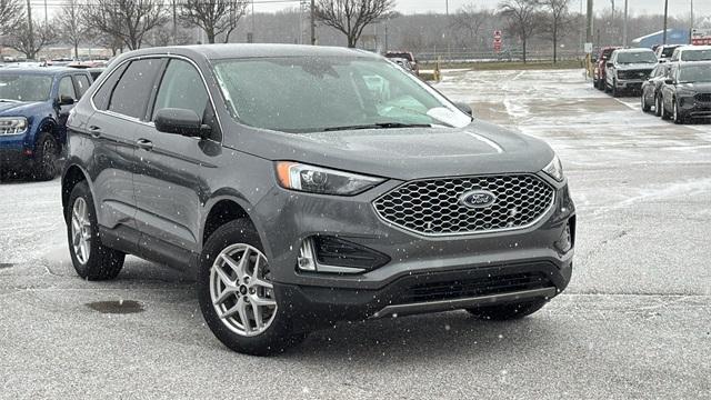 used 2024 Ford Edge car, priced at $33,998