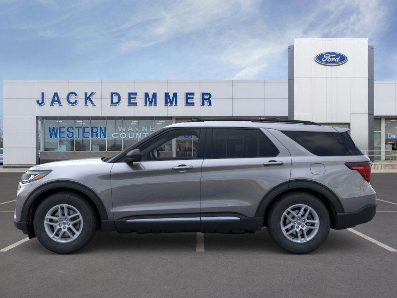 new 2025 Ford Explorer car, priced at $40,816