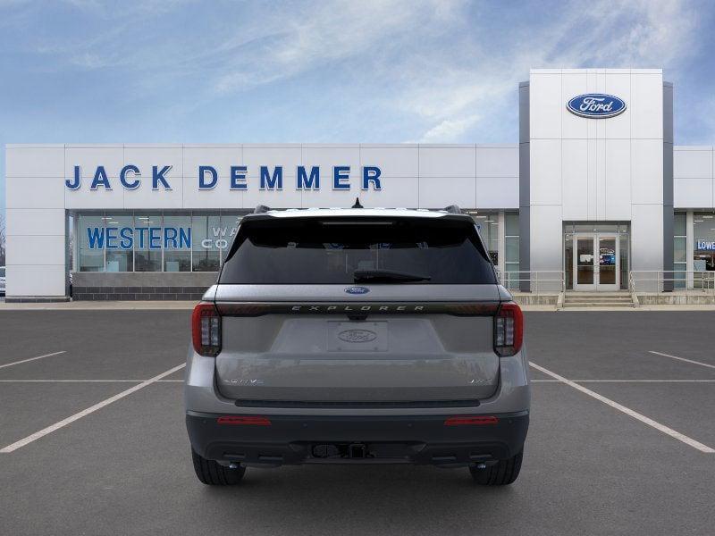 new 2025 Ford Explorer car, priced at $40,816