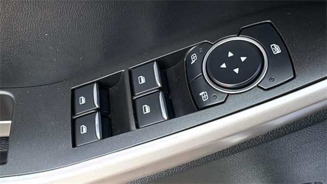 used 2023 Ford Explorer car, priced at $35,036