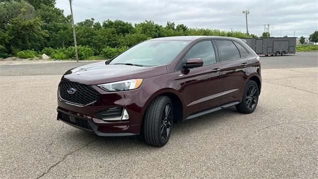 used 2024 Ford Edge car, priced at $34,998