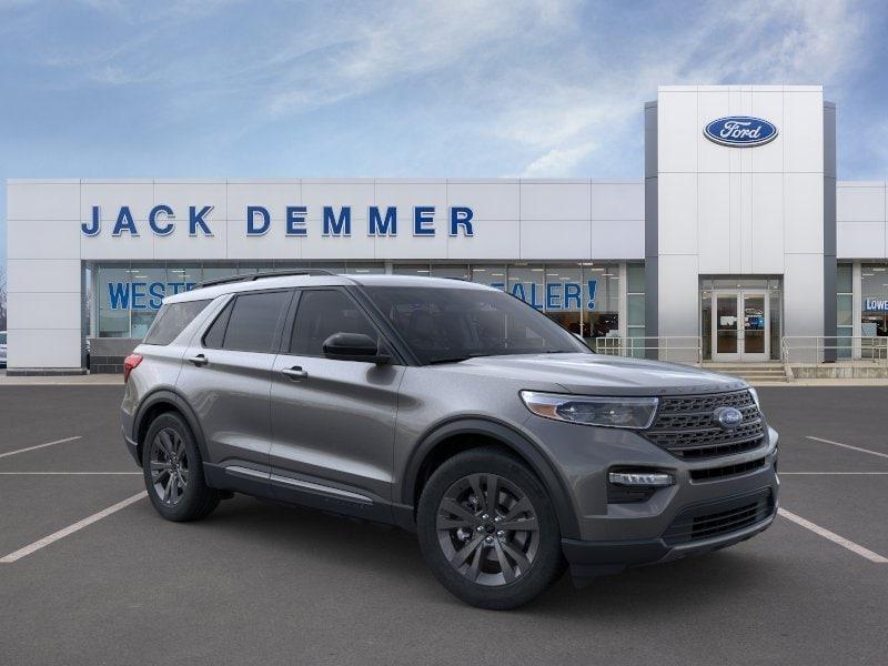 new 2023 Ford Explorer car, priced at $46,215