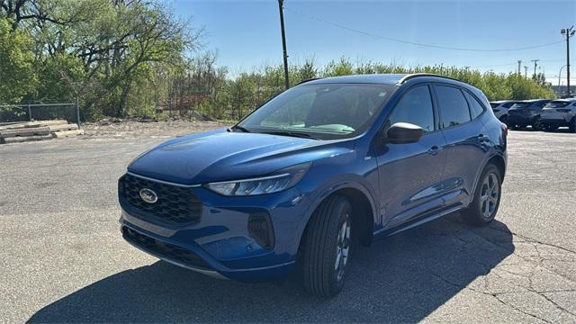 used 2023 Ford Escape car, priced at $26,889
