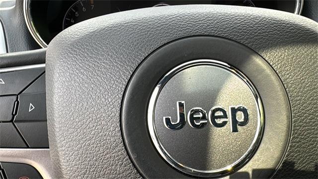 used 2021 Jeep Grand Cherokee car, priced at $26,994