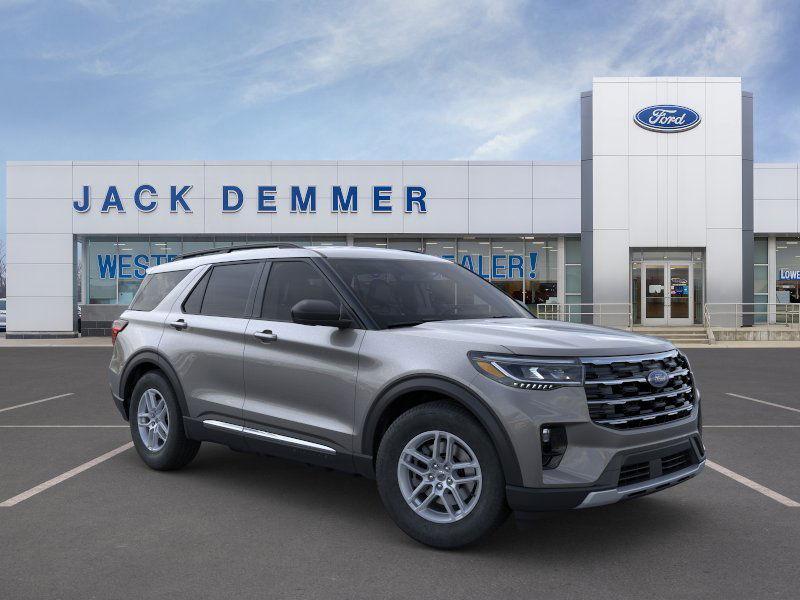 new 2025 Ford Explorer car, priced at $39,684