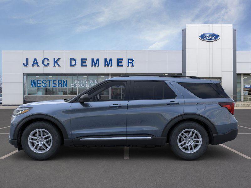 new 2025 Ford Explorer car, priced at $40,845