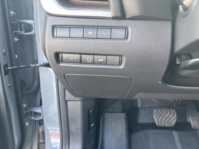 used 2024 Nissan Rogue car, priced at $33,214