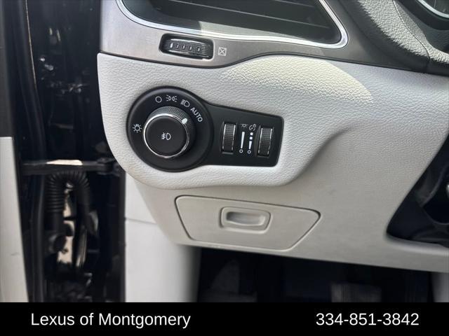 used 2021 Jeep Cherokee car, priced at $23,949