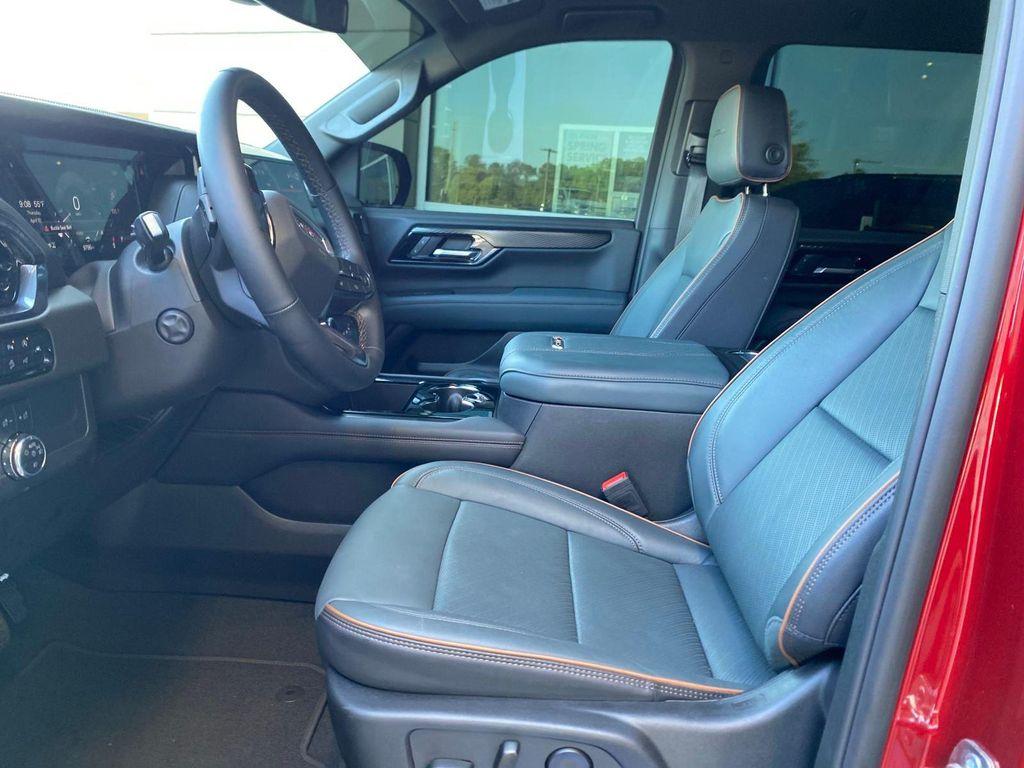 used 2025 GMC Yukon XL car, priced at $76,649