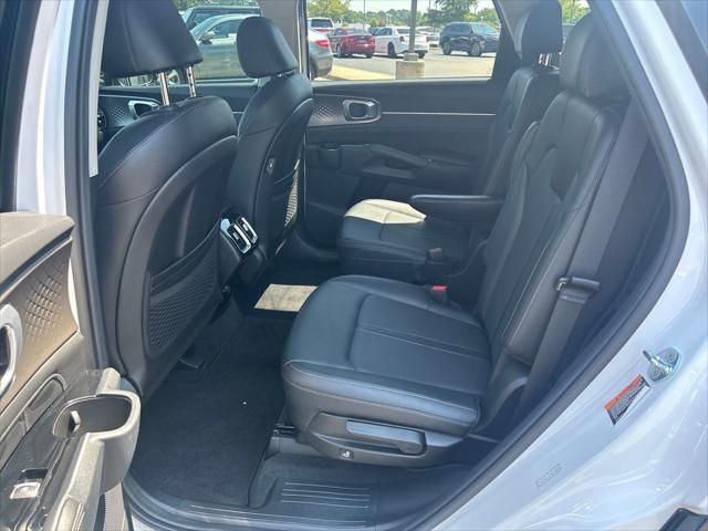 used 2022 Kia Sorento car, priced at $26,821
