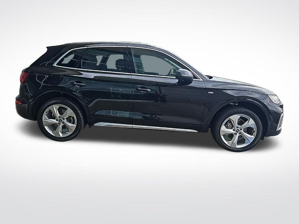 used 2022 Audi Q5 car, priced at $30,199