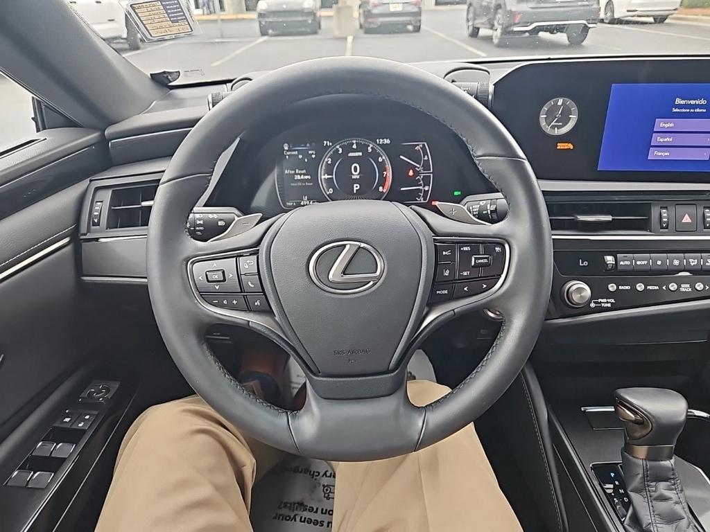 used 2023 Lexus ES 350 car, priced at $37,906