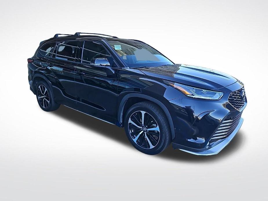 used 2021 Toyota Highlander car, priced at $37,680