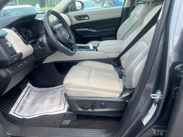 used 2025 Nissan Pathfinder car, priced at $40,366