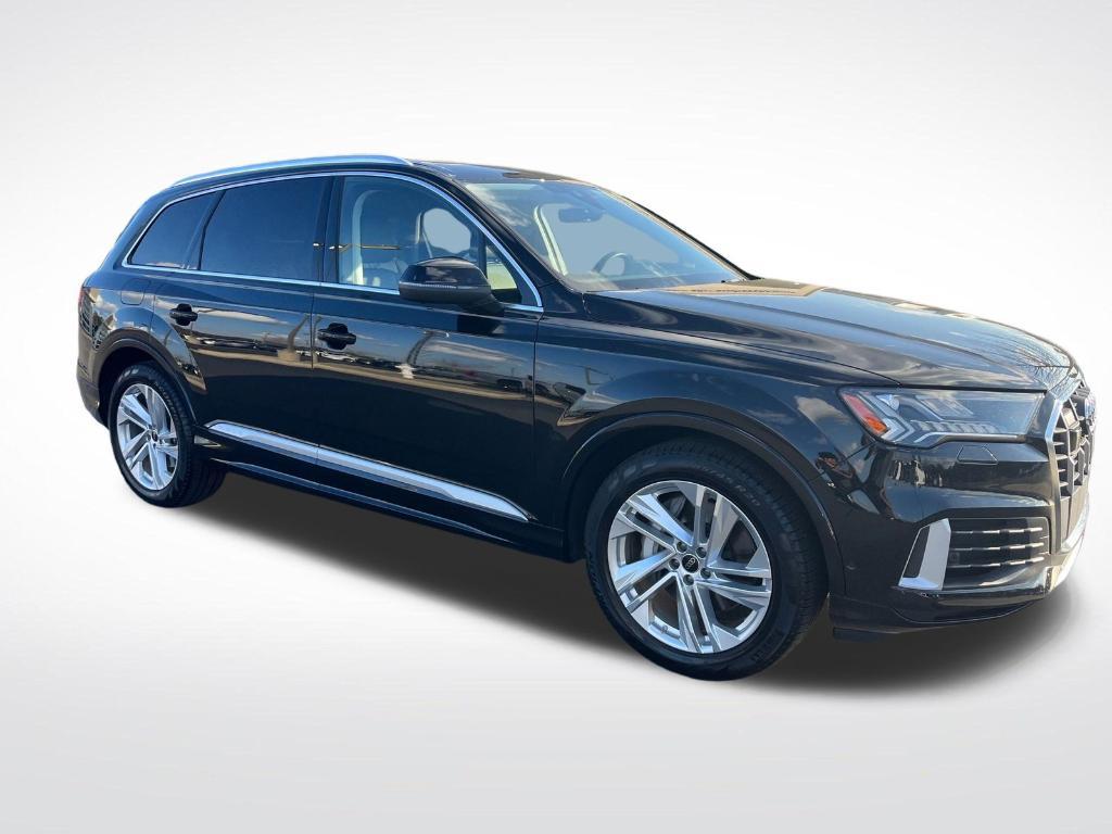 used 2023 Audi Q7 car, priced at $60,599