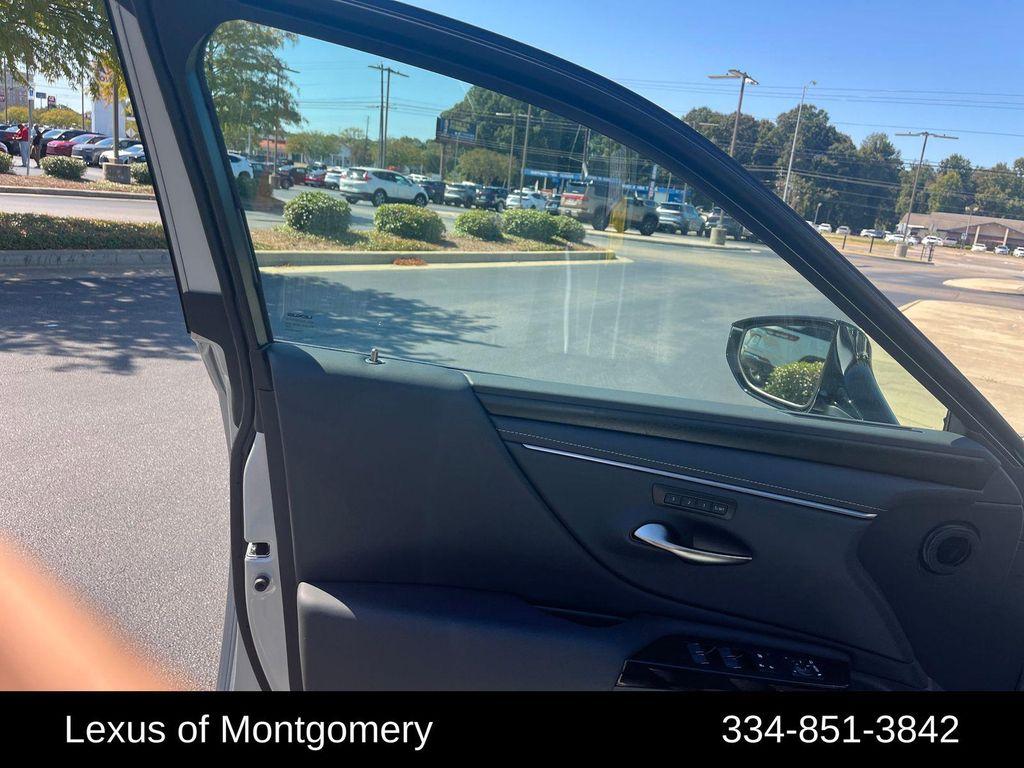 new 2025 Lexus ES 350 car, priced at $50,515