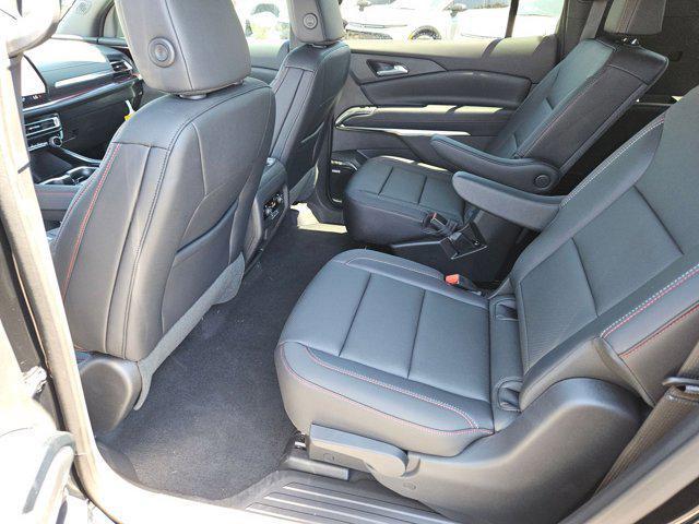 new 2025 Chevrolet Traverse car, priced at $55,880