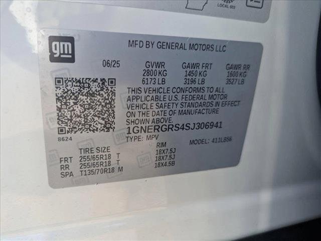 new 2025 Chevrolet Traverse car, priced at $42,945