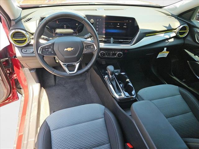 new 2025 Chevrolet Trax car, priced at $24,110