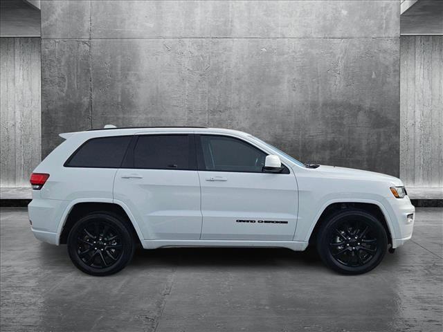 used 2017 Jeep Grand Cherokee car, priced at $16,918