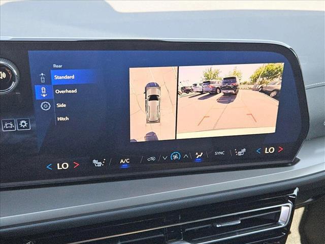 new 2025 Chevrolet Traverse car, priced at $41,005