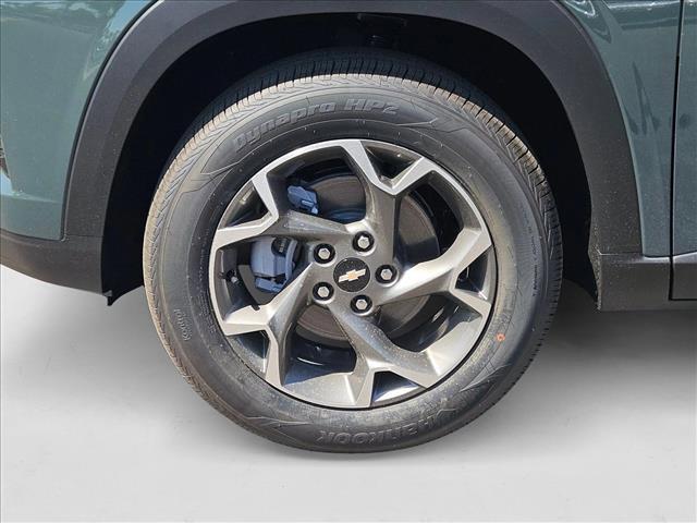 new 2025 Chevrolet Trax car, priced at $25,257