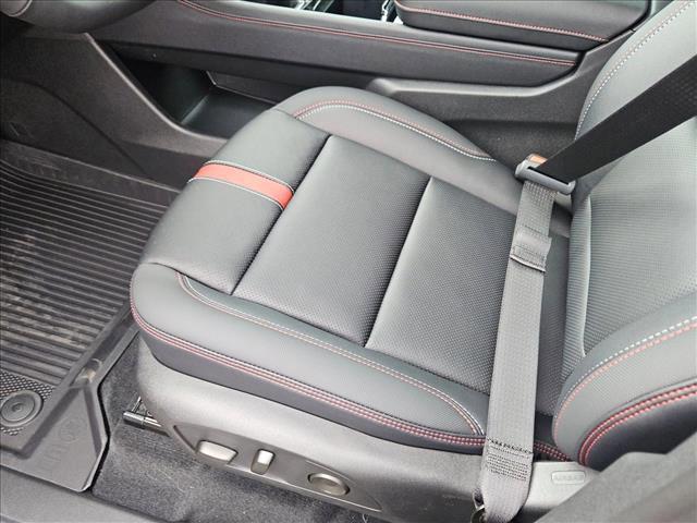new 2026 Chevrolet Traverse car, priced at $55,565