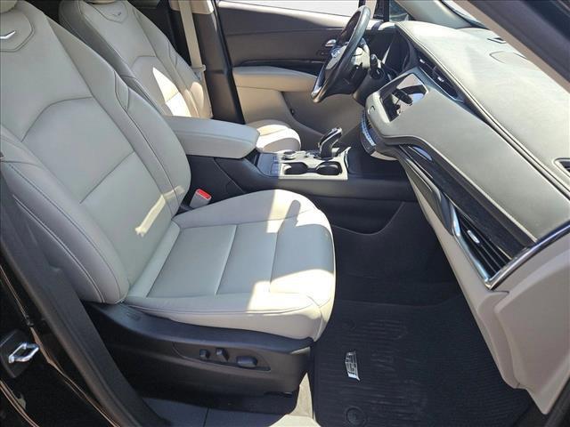 used 2022 Cadillac XT4 car, priced at $28,441
