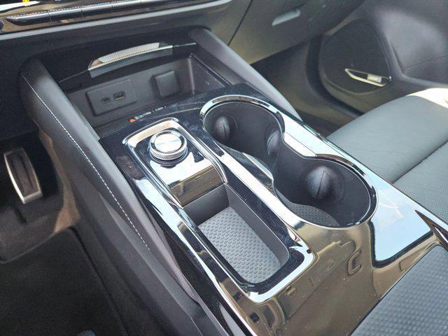 used 2025 Buick Envision car, priced at $35,997