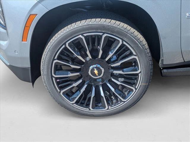 new 2026 Chevrolet Suburban car, priced at $100,600