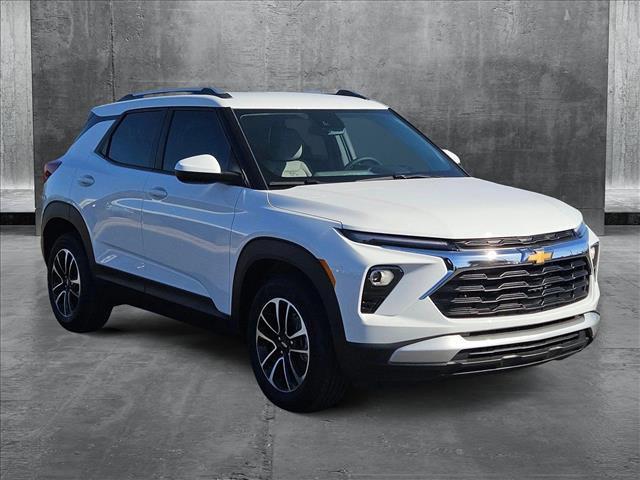 new 2025 Chevrolet TrailBlazer car, priced at $28,373