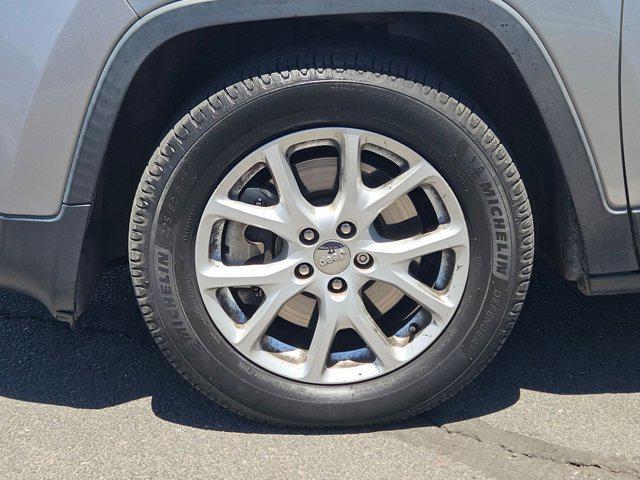 used 2017 Jeep Cherokee car, priced at $11,991