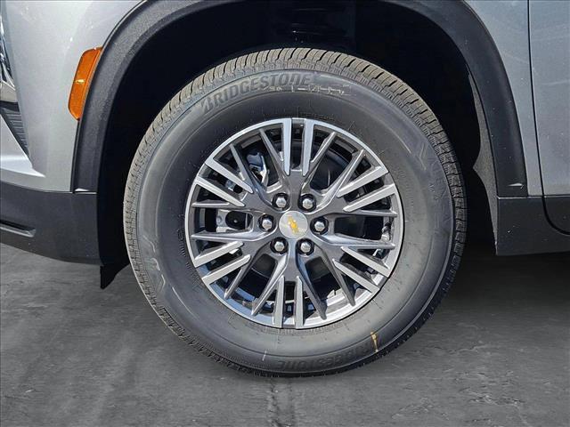 new 2025 Chevrolet Traverse car, priced at $41,005