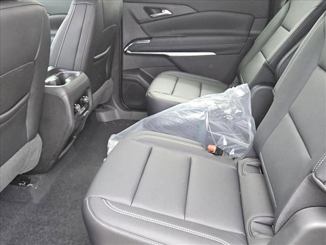new 2025 Chevrolet Traverse car, priced at $45,123