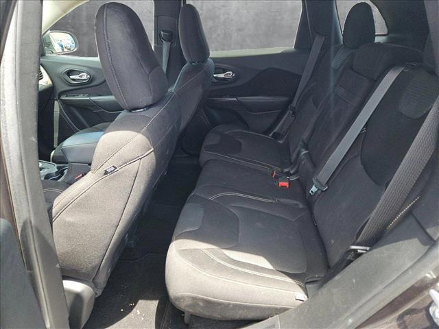 used 2015 Jeep Cherokee car, priced at $15,977
