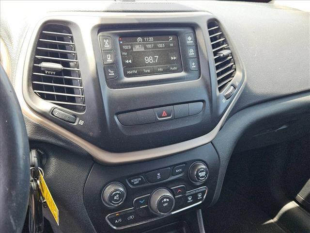 used 2015 Jeep Cherokee car, priced at $15,977