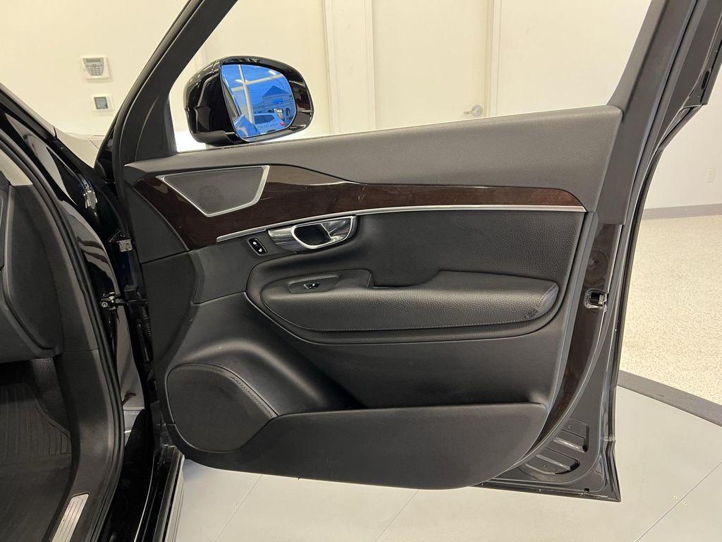 used 2018 Volvo XC90 car, priced at $15,995
